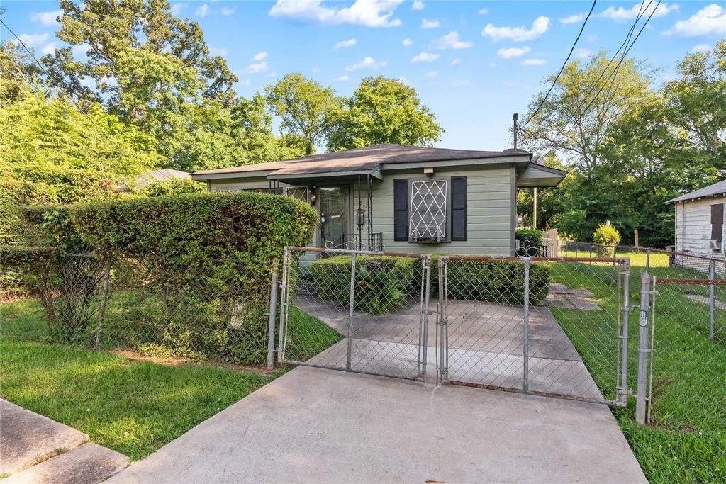 109 W 85th Street, Shreveport