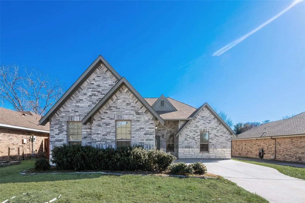 210 N Rustic Trail, Wylie