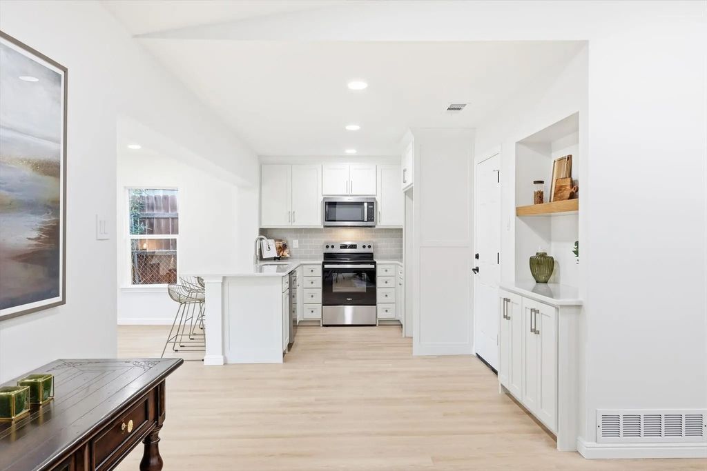 158 Centennial Drive, Lewisville