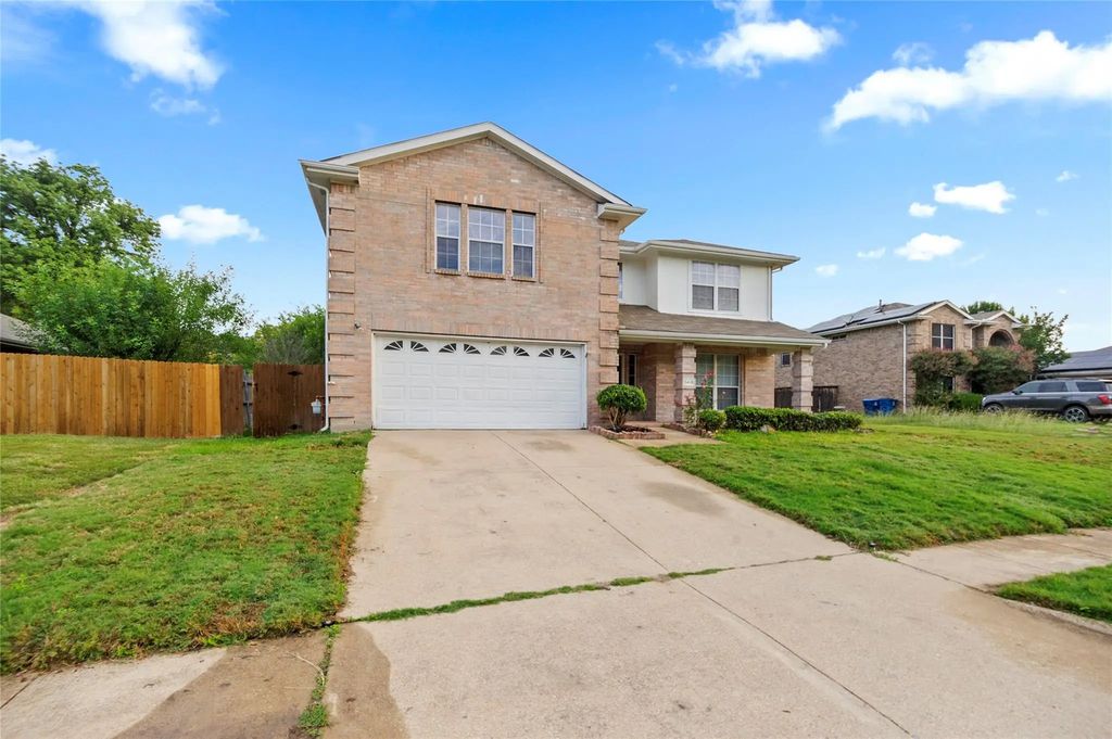 8413 Sailors Street, Rowlett