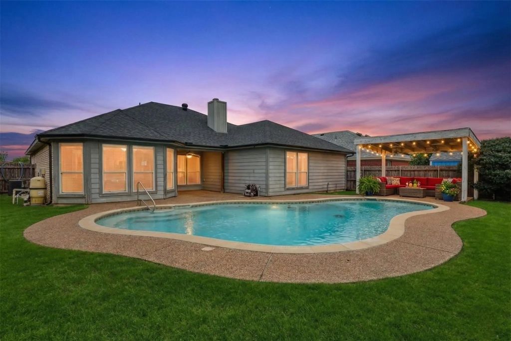 1005 Caleb Street, Burleson