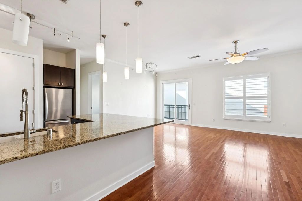 2950 Mckinney Avenue 424, Dallas