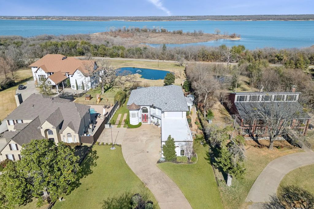 2198 Lakeridge Drive, Grapevine