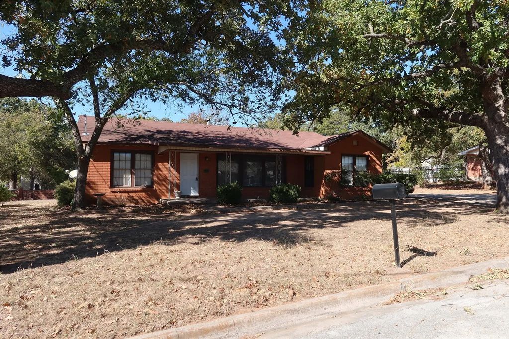1002 Lowrie Street, Bowie