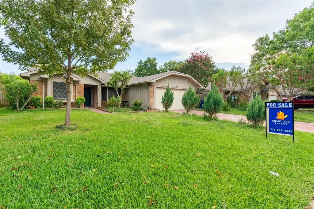 2422 Sword Drive, Garland