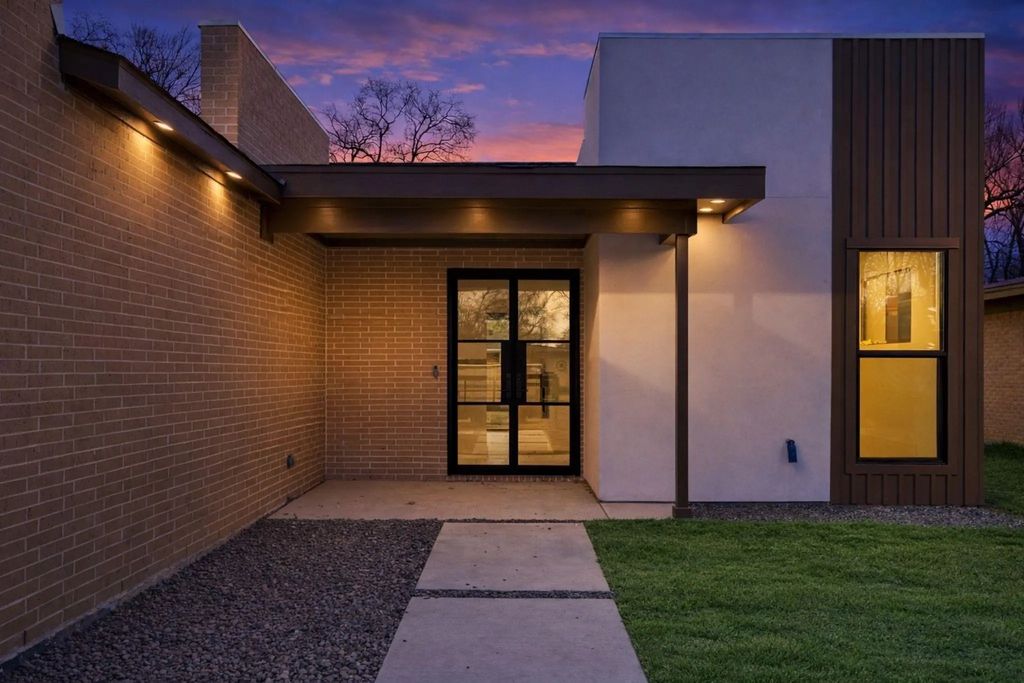 2543 Highwood Drive, Dallas