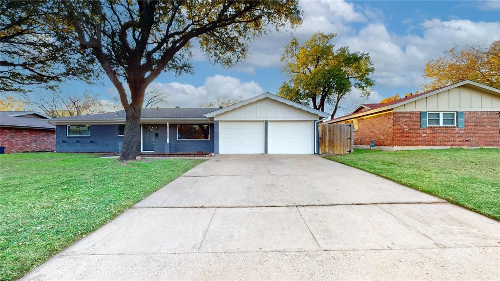 1417 Karla Drive, Hurst