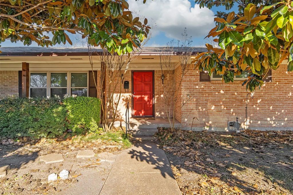 202 Joe White Street, Rockwall