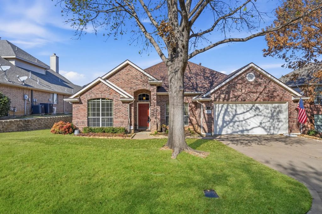 921 Ascension Drive, Hurst