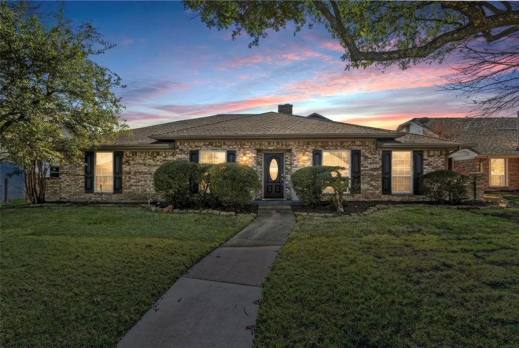 1704 Throwbridge Lane, Plano