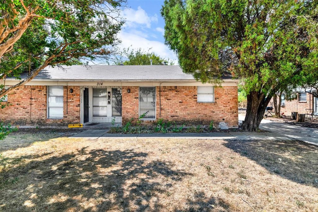 316 Hilltop Avenue B, Richardson