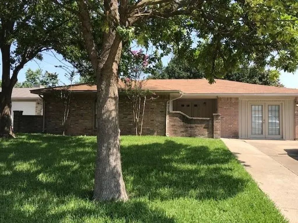 716 Meadowdale Drive, Royse City