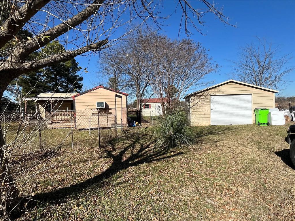 1478 County Road 3630, Quinlan