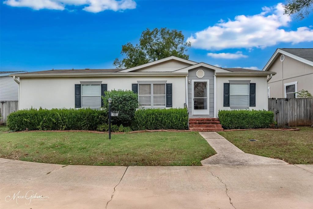 409 Glen Harbor, Bossier City