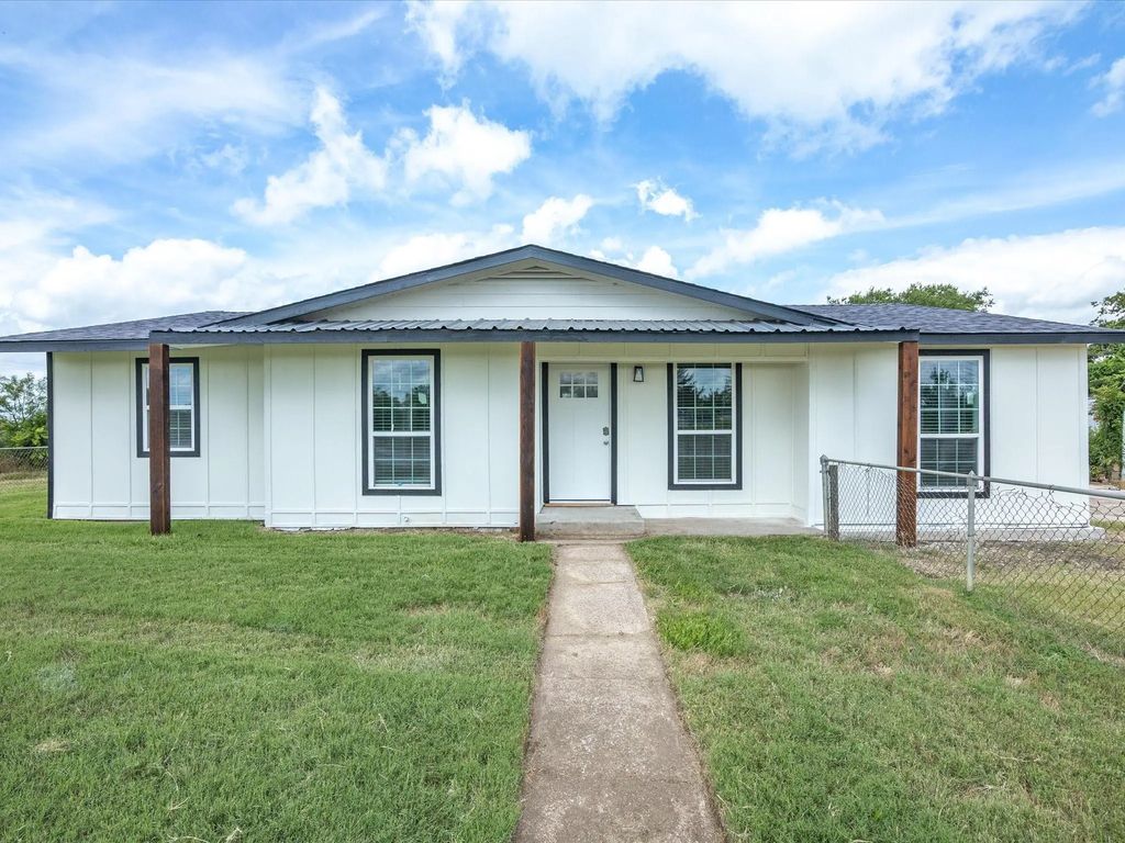 526 Jack Grace Hill Road, Bowie