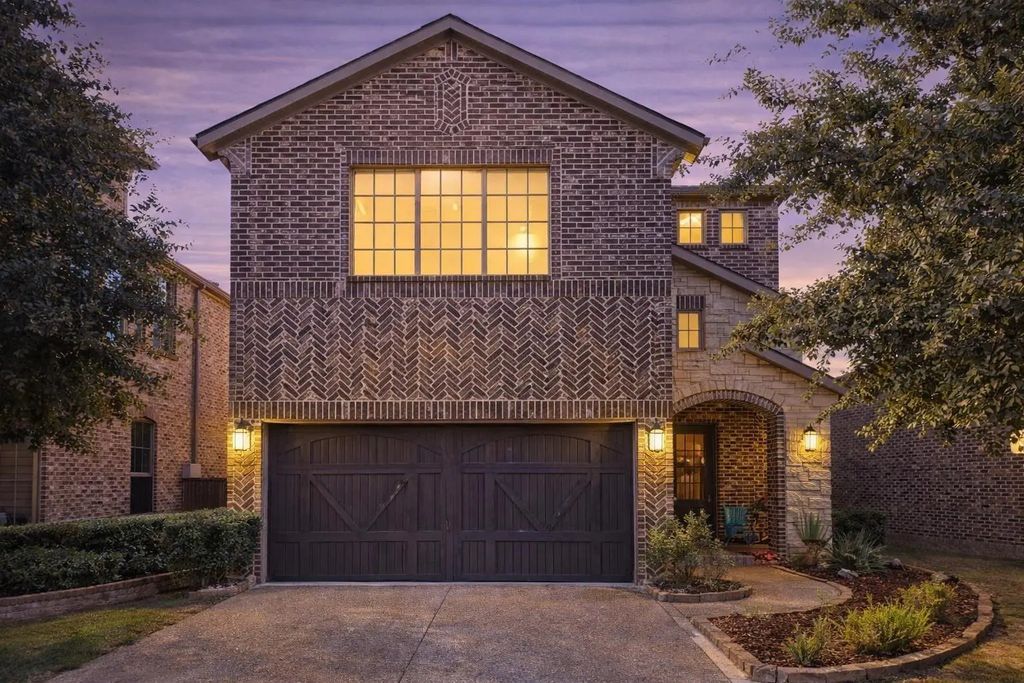 3813 S Brookridge Court, Bedford