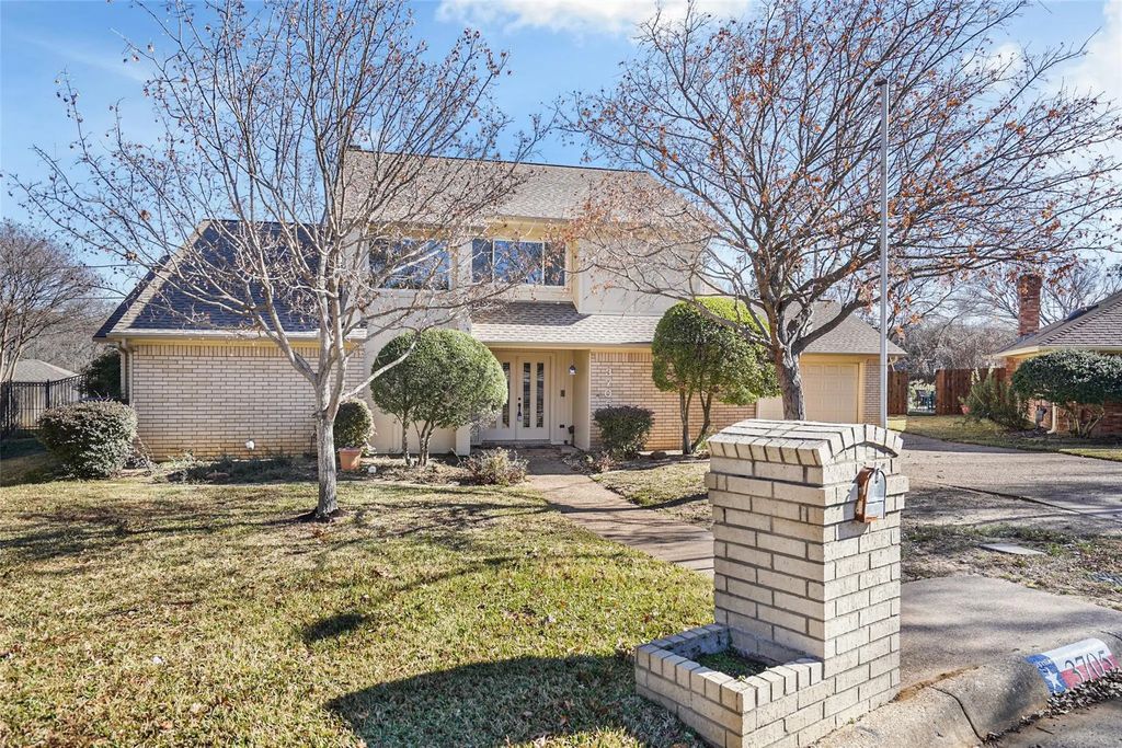 3705 Waycross Court, Arlington