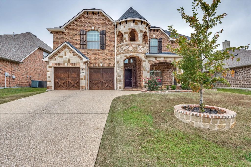 3032 Larreta, Grand Prairie