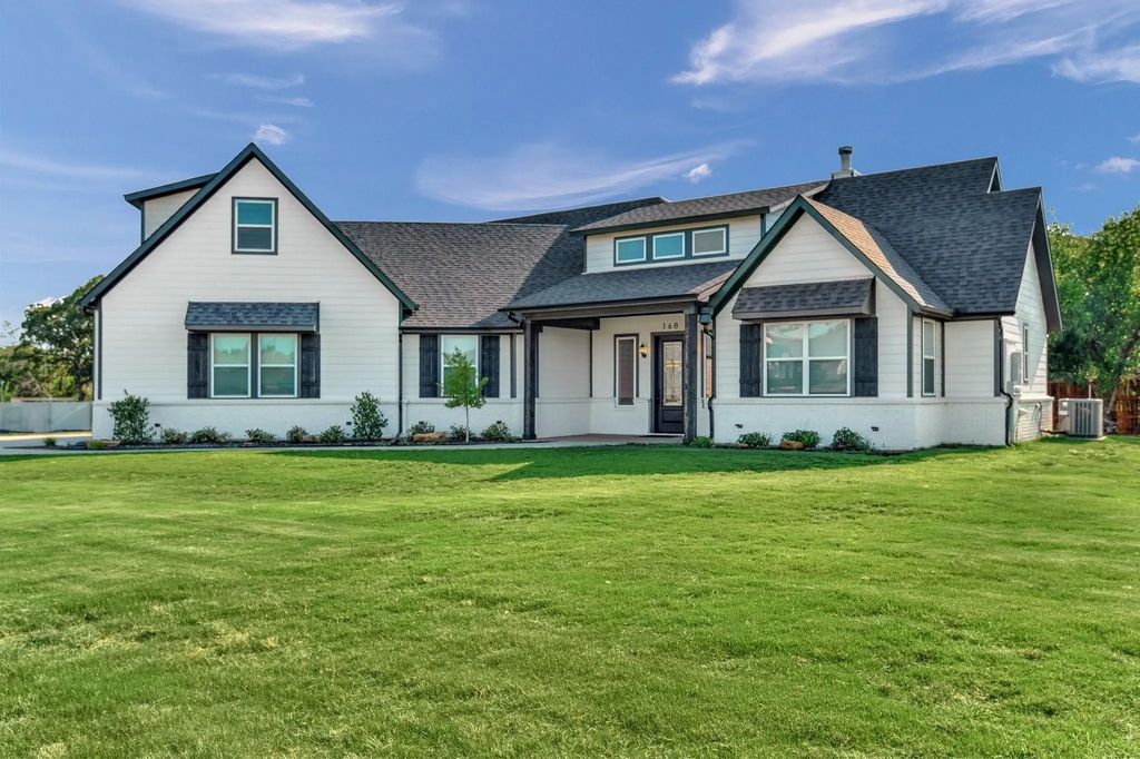 168 Lakeview Circle, Pilot Point