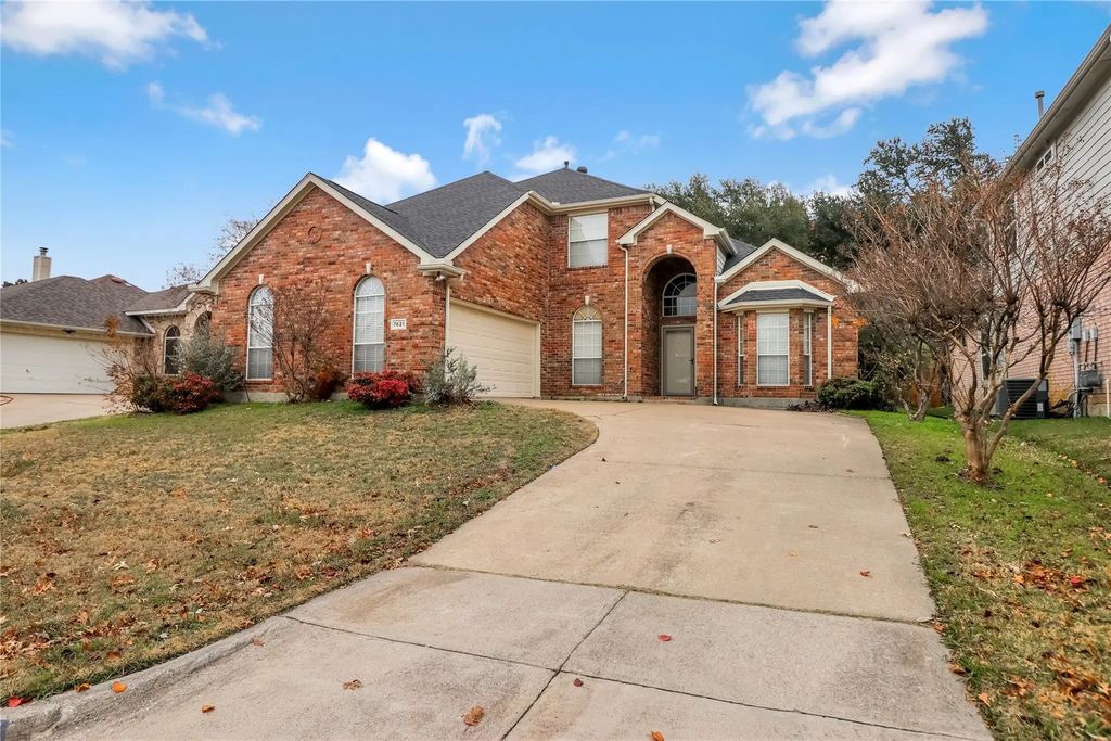 7621 Brook Meadow Lane, Fort Worth
