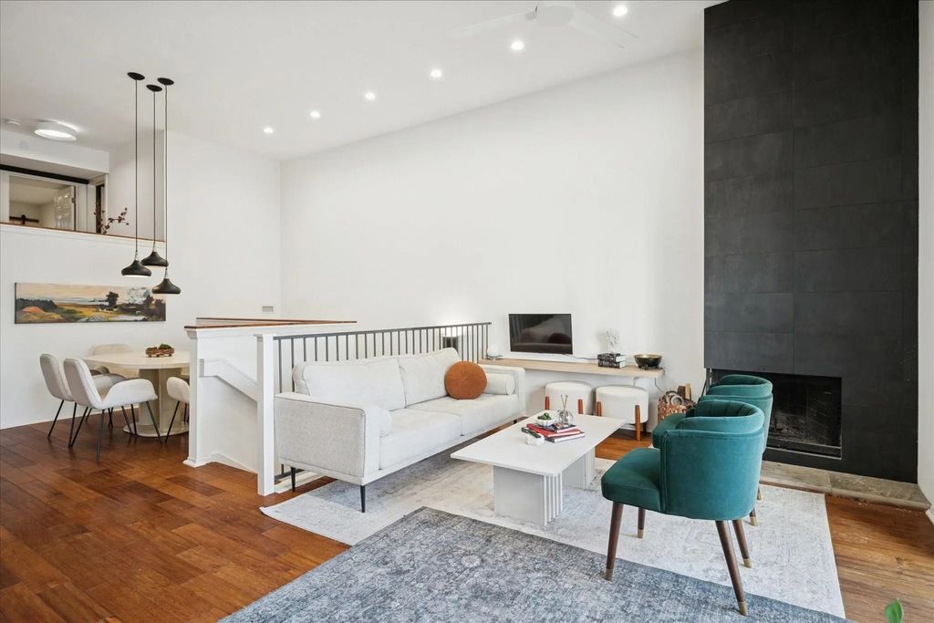 2201 Wolf Street 3204, Dallas