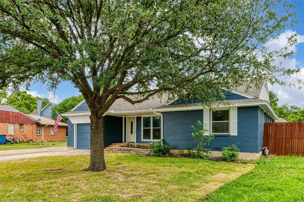 1413 Hill Street, Grapevine