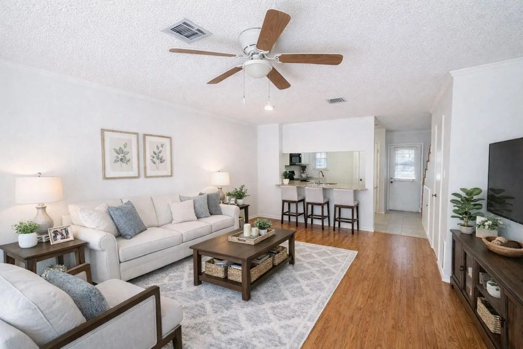 17 Abbey Road, Euless