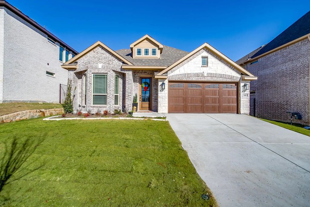 144 Kingfisher Lane, Aledo