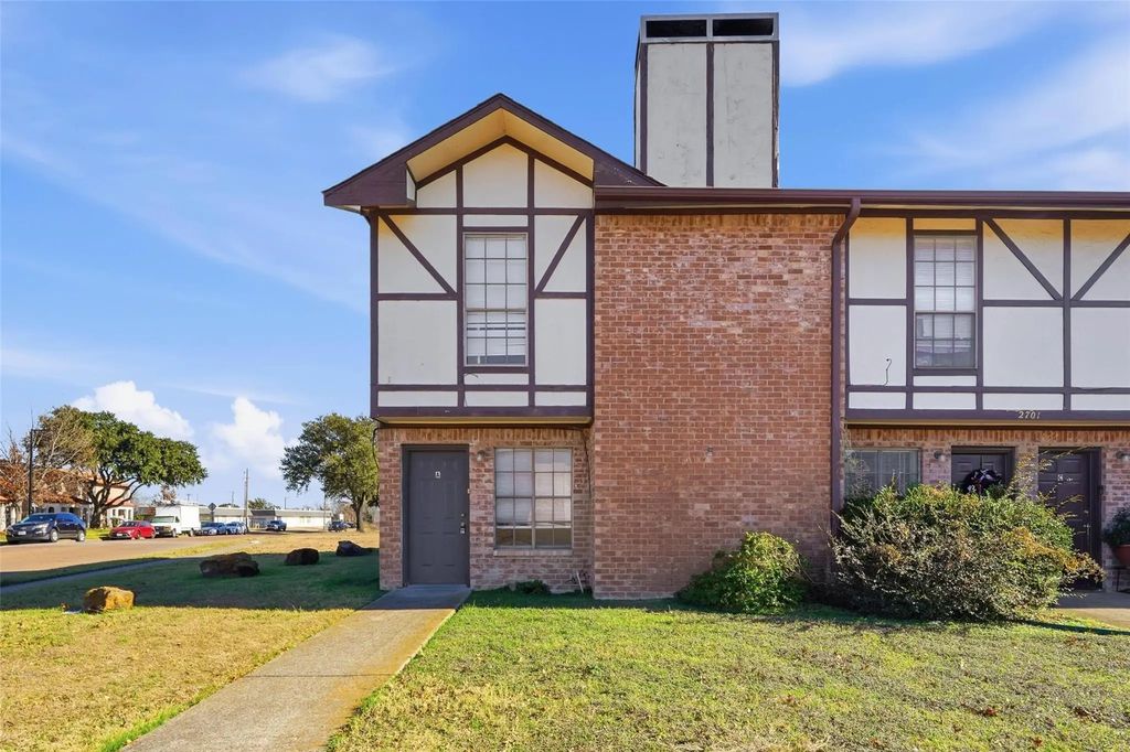 2701 Wimbledon Court A, Garland