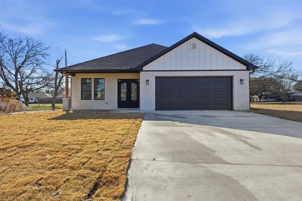 250 Weldon Drive, Woodway