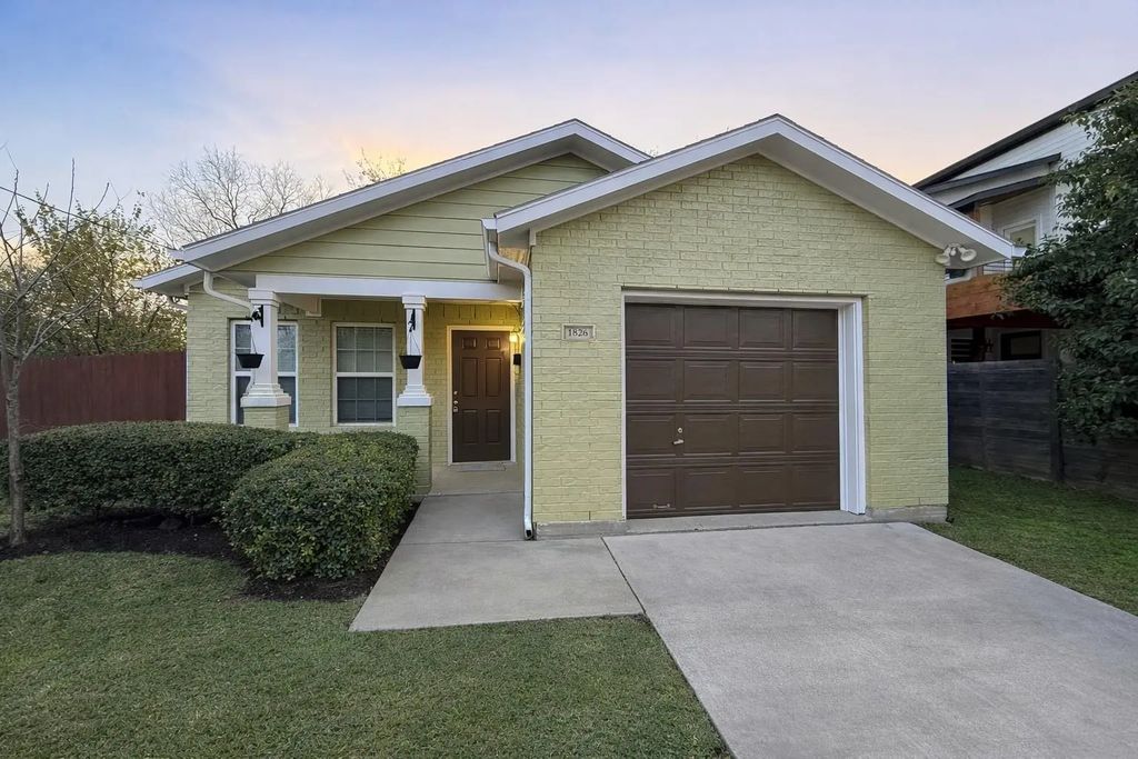 1826 Kraft Street, Dallas