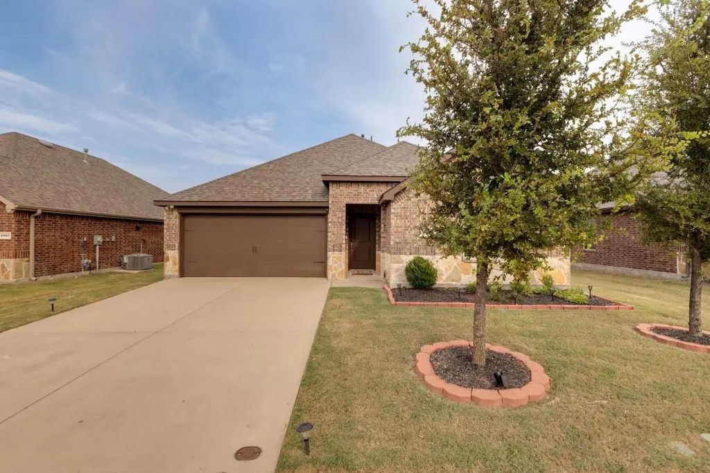 1009 Branding Iron Lane, Princeton