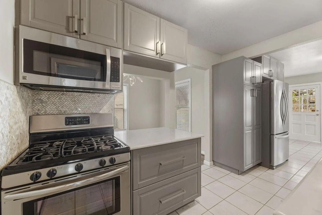 1808 Random Road, Carrollton