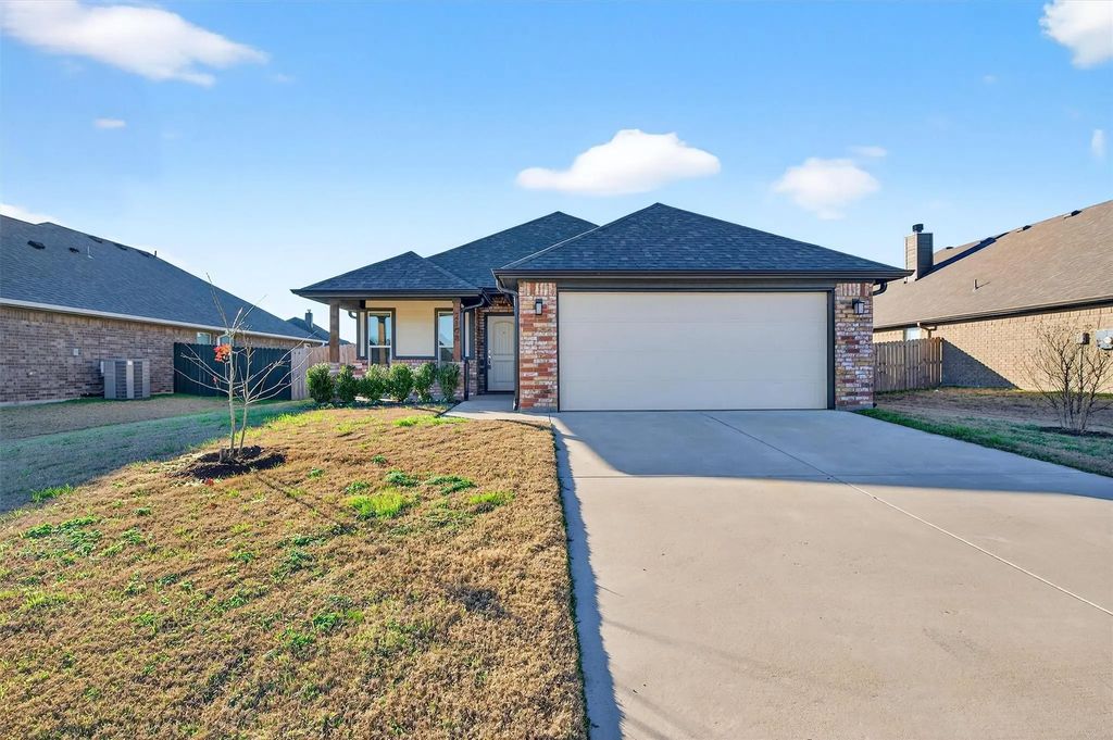 2108 Ajay Drive, Sherman