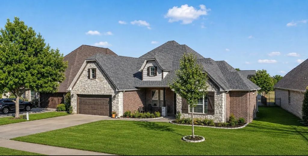 3443 Abes Landing Drive, Granbury