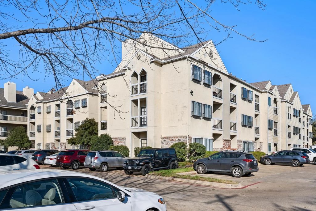 4800 W Lovers Lane 518, Dallas