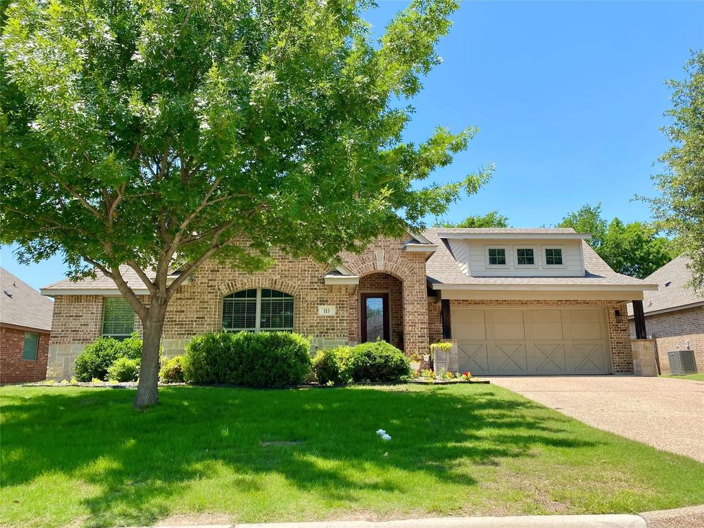 113 Chateau Drive, Aledo
