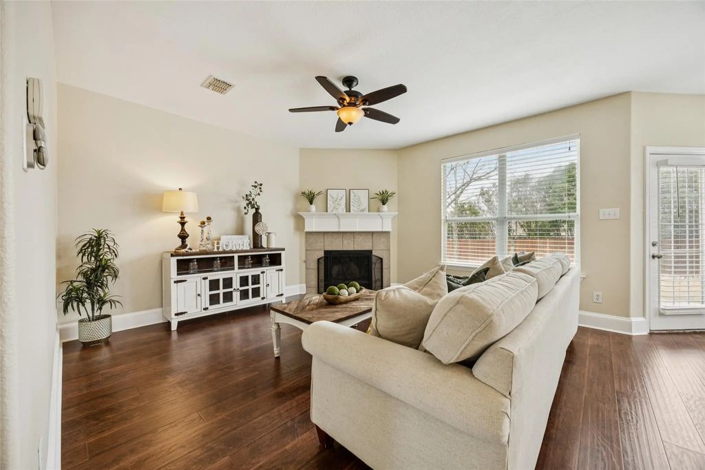 1528 Syracuse Drive, Van Alstyne