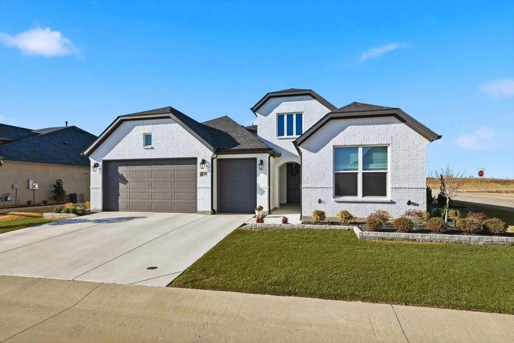 11400 Iron Bark Drive, Denton