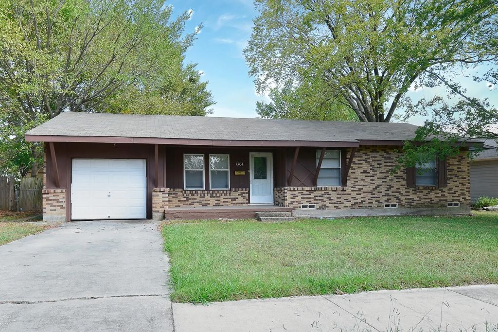 1304 Skyline Drive, Greenville