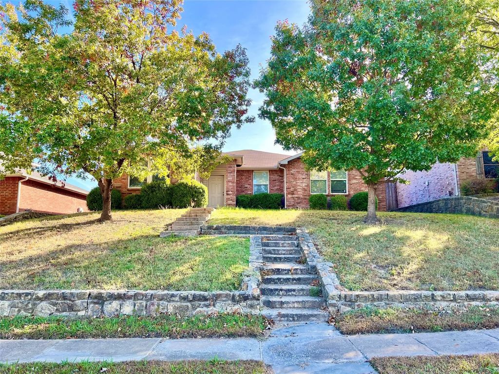 2804 Cameron Way, Mesquite