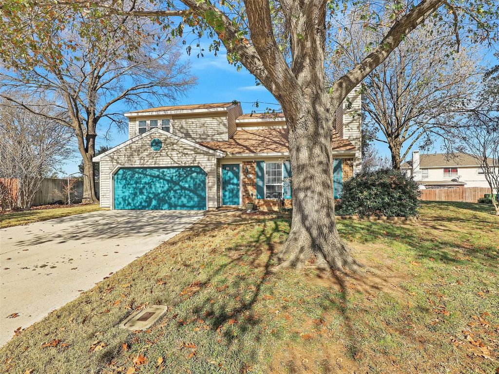 415 Creekmeadow Lane, Lewisville