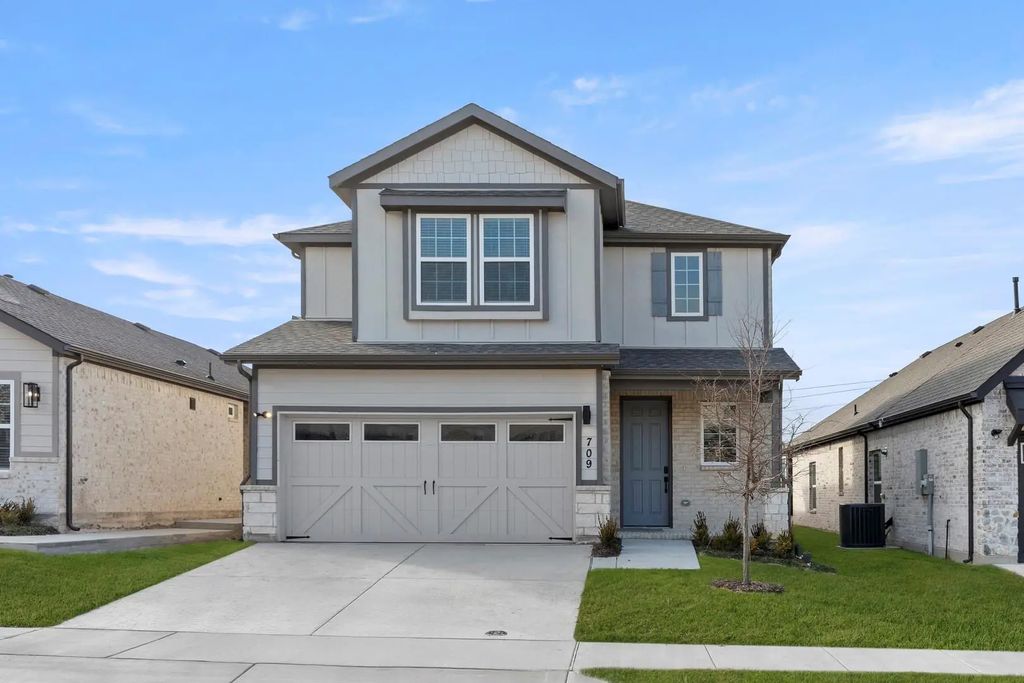 709 Wilderness Point Lane, Anna