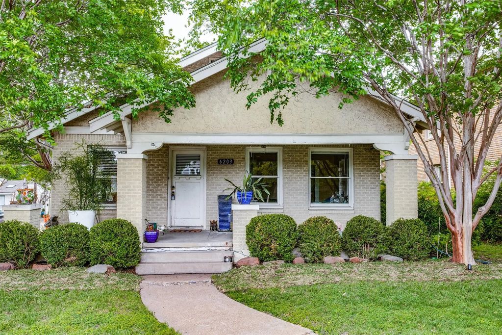 6203 Richmond Avenue, Dallas