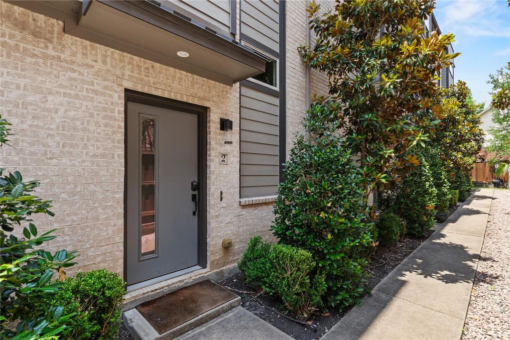 5909 Ross Avenue 2, Dallas