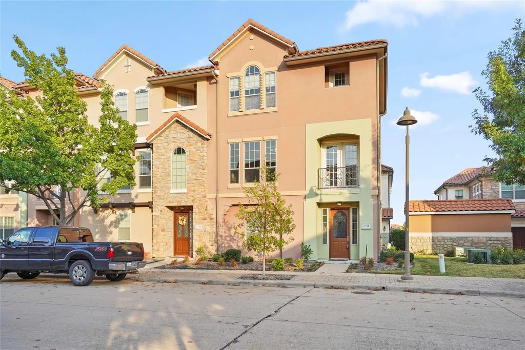 6748 Plaza Via, Irving