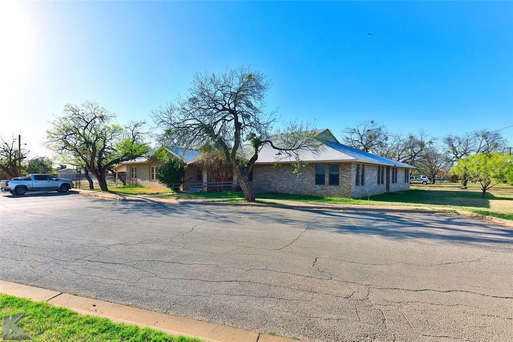 2450 Maple Street, Abilene