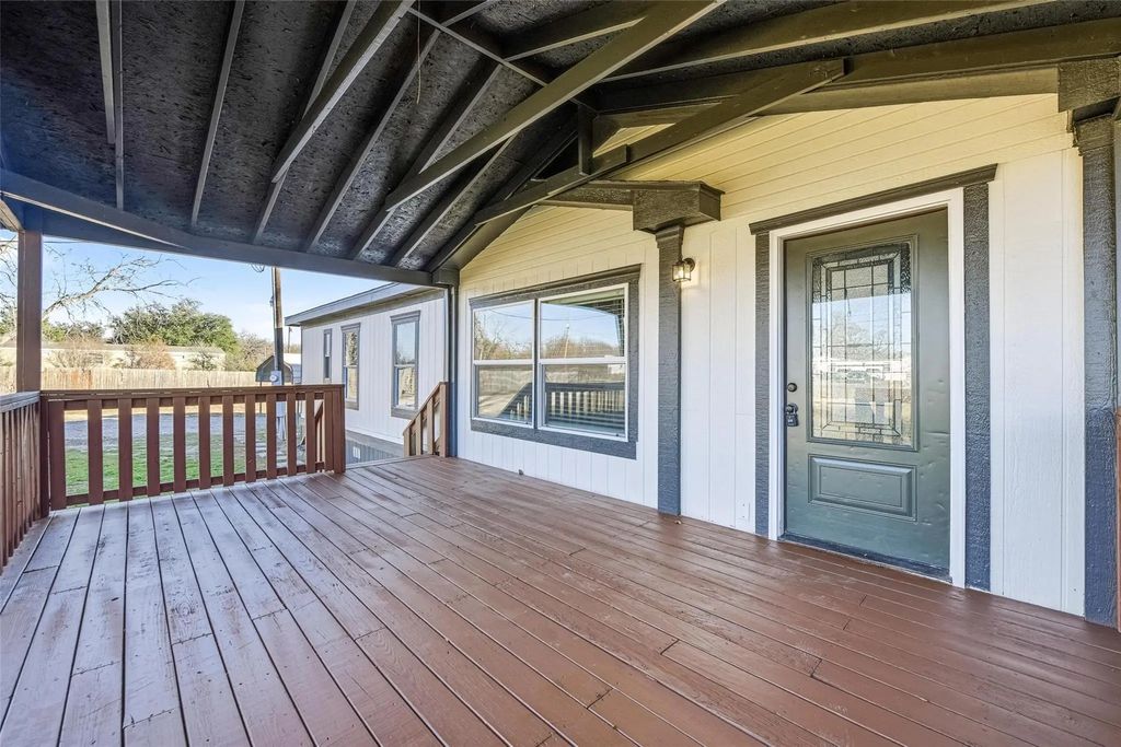 111 Jody Lane, Azle