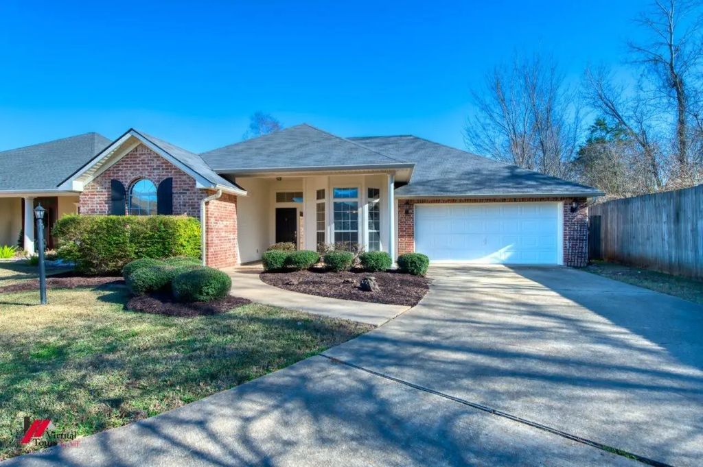 9023 Royal Lodge Court, Shreveport