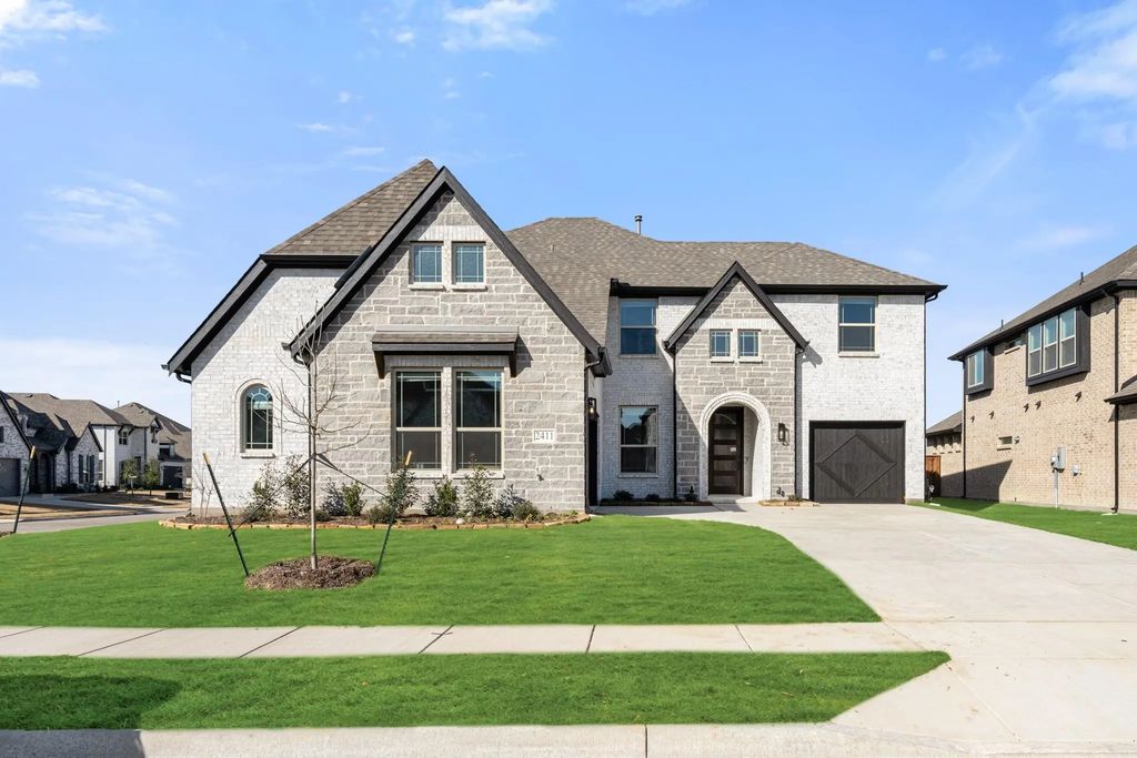 2411 Cornwall Lane, Forney